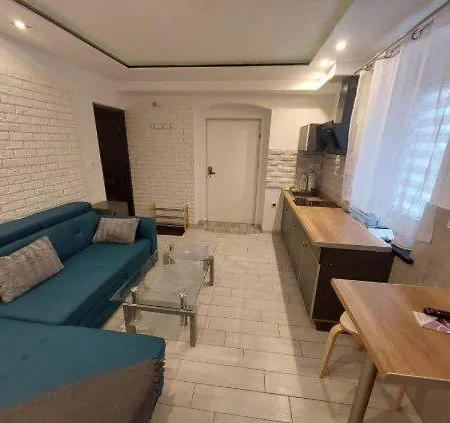 Panorama Apartment *